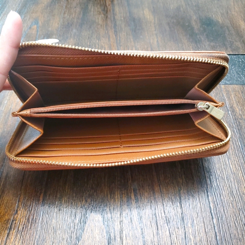 Wallet - Picture 4 of 6